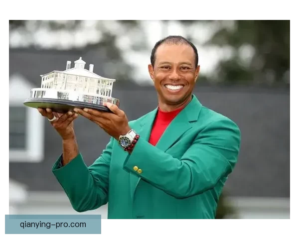 刹不住的泰格·伍兹与口袋里的两粒药丸背后的故事